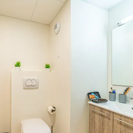 Aparthotel Montempô + Apparthôtel Cité Internationale 3*